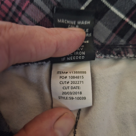 Torrid women's pink black and grey plaid pants - Picture 6 of 11
